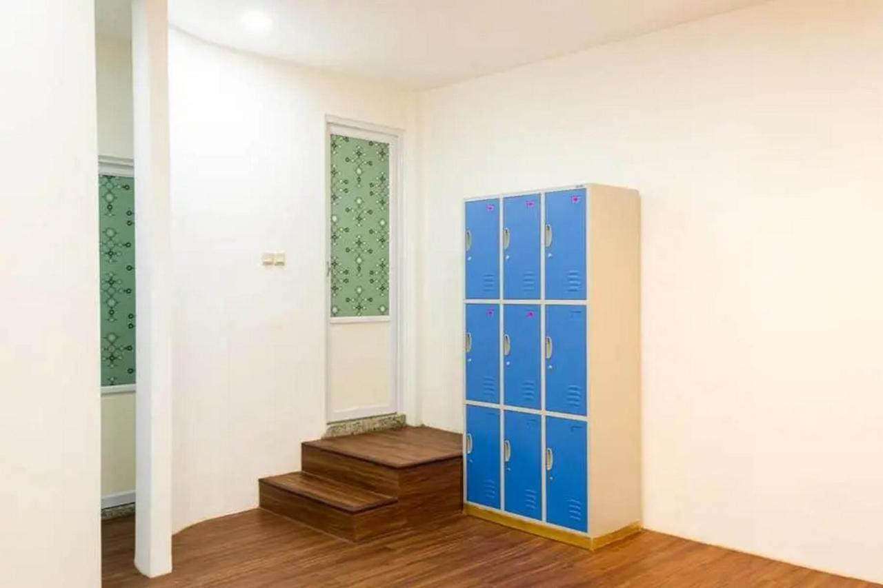 Reddoorz Hostel Near Taman Puring Jakarta Eksteriør bilde